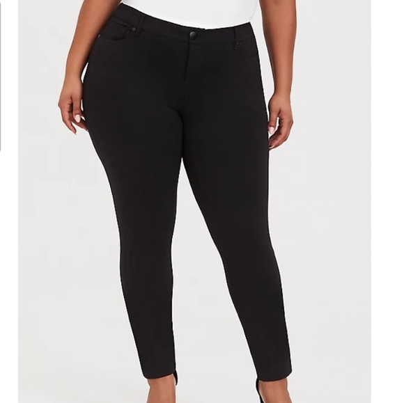 torrid Pants - TORRID Stretch Black Skinny Pants Sz18R